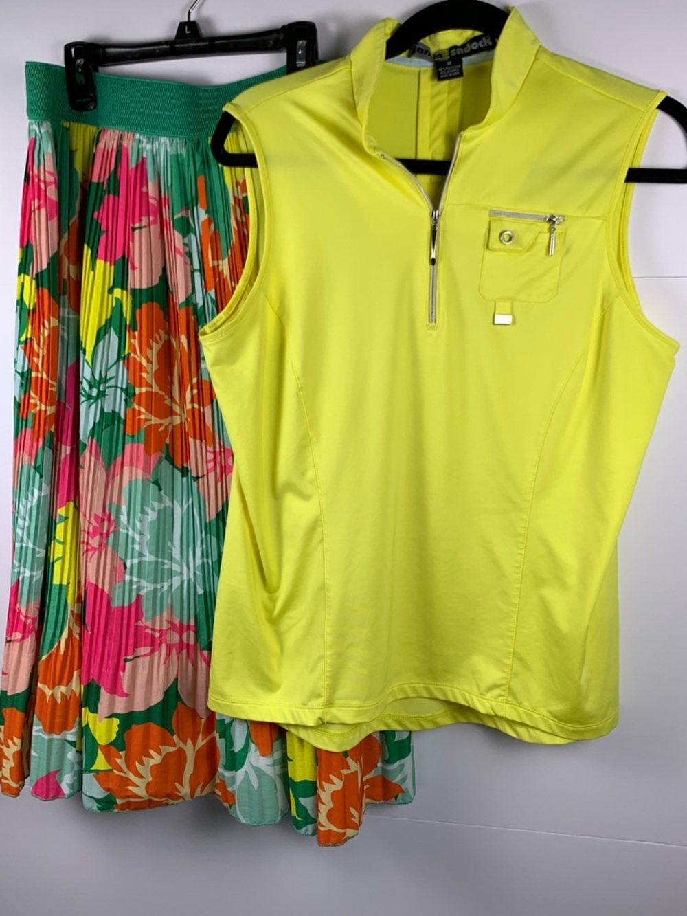 Jamie Sadock Womens M Golf Top Neon Yellow Sleeveless 1/4 Zip Stretch Pocket - Picture 10 of 12